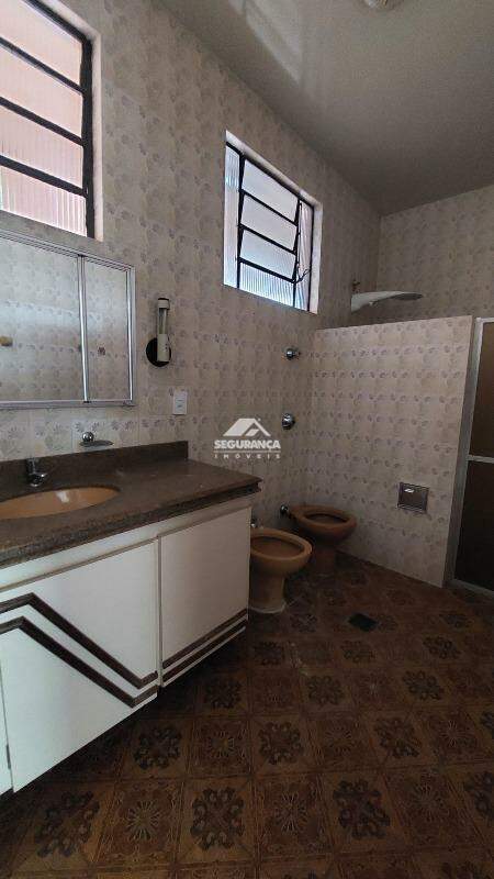 Apartamento para aluguel no Centro: BANHEIRO SUITE