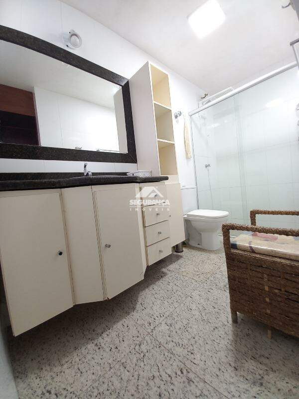 Apartamento para aluguel no Centro: BANHEIRO SUÍTE