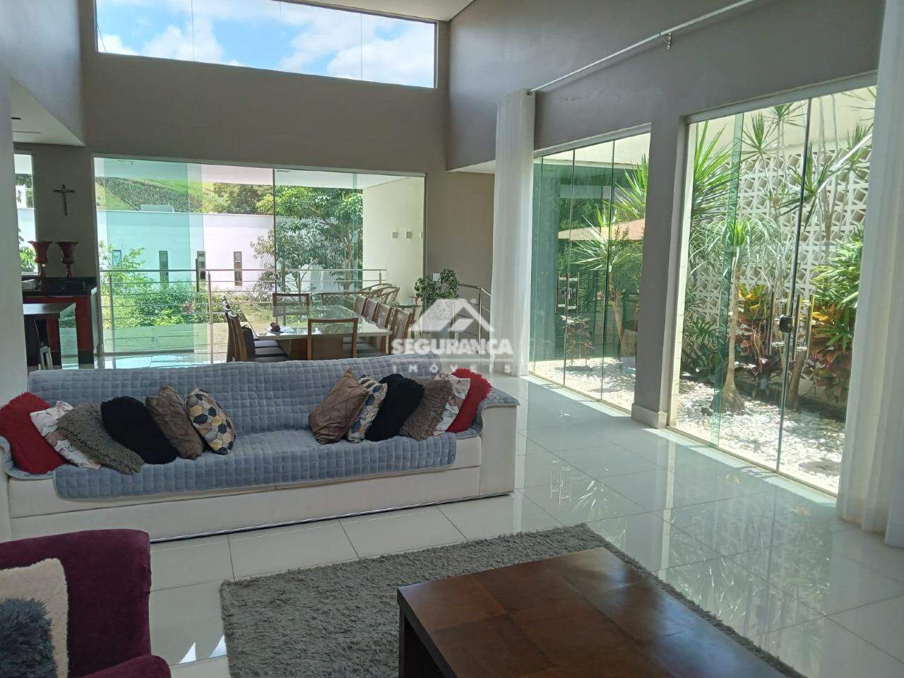 Casa à venda no RETIRO DOS LAGOS: