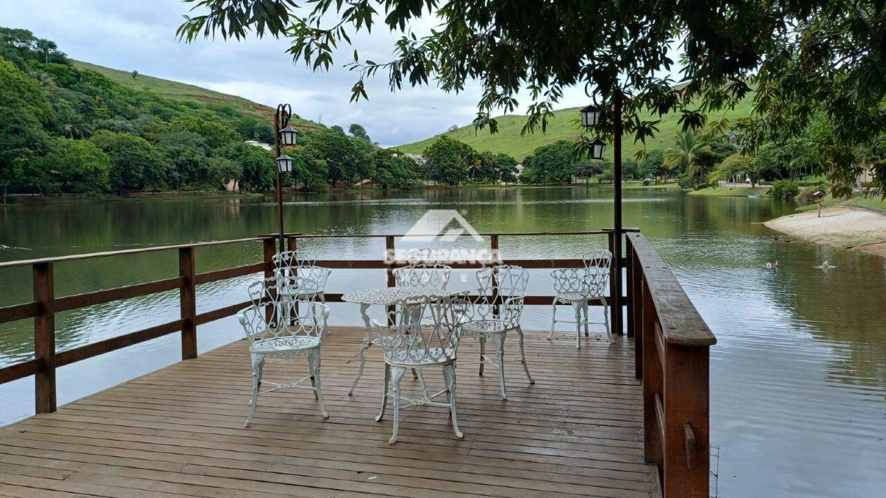 Casa à venda no RETIRO DOS LAGOS: