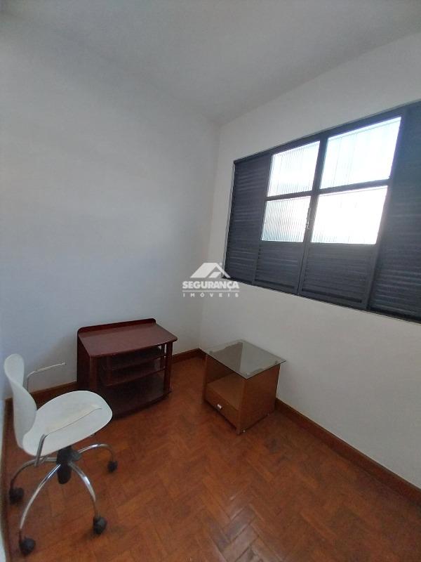 Casa à venda no Centro: QUARTO (4)