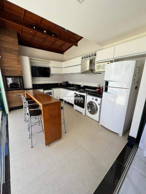 Casa à venda no SANTOS DUMONT: 