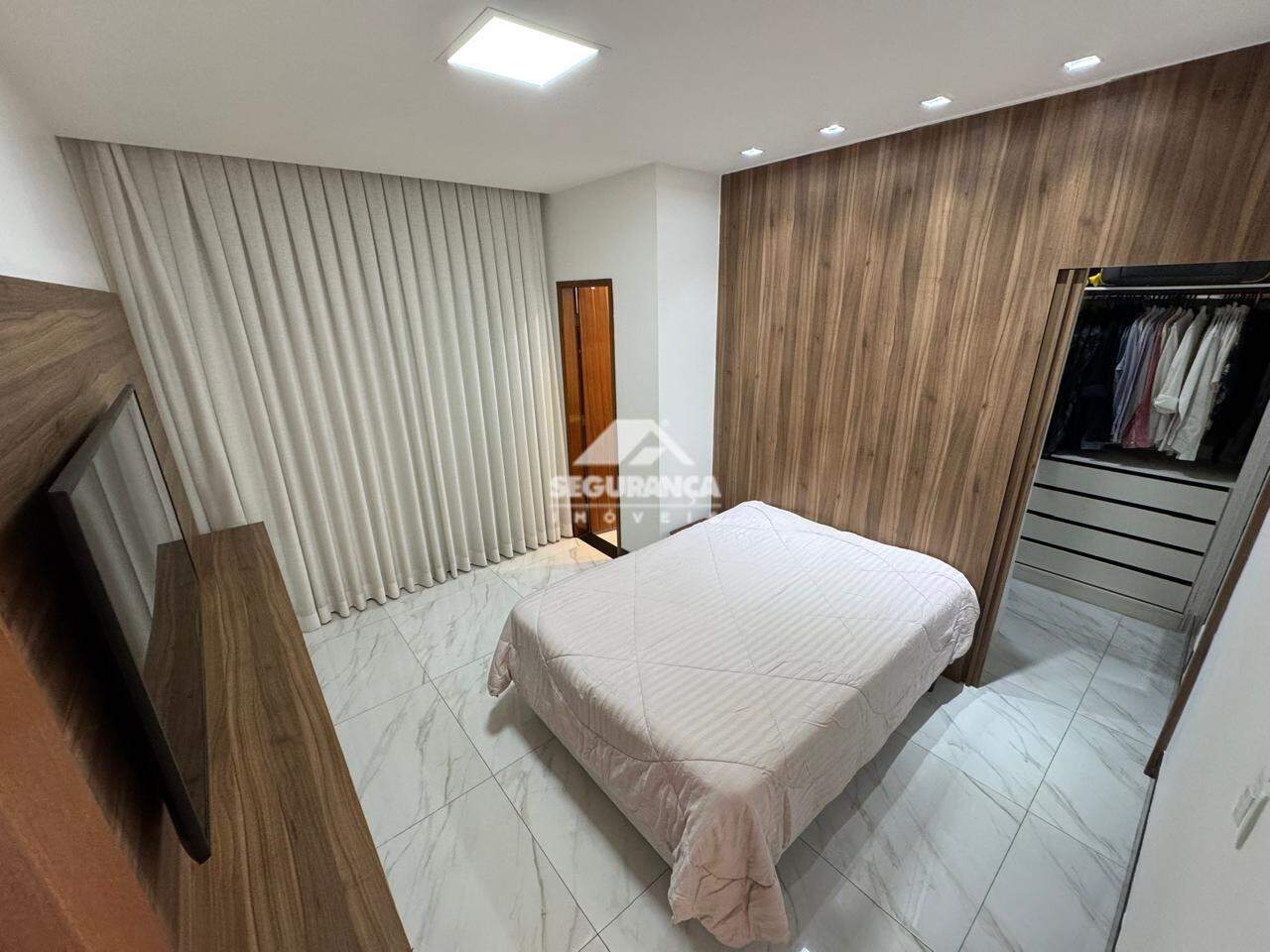 Casa à venda no SANTOS DUMONT: 