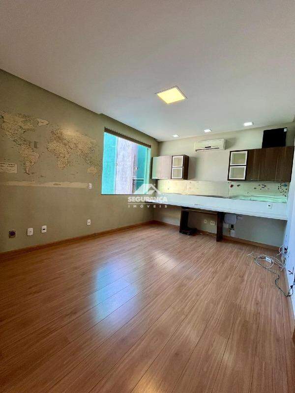 Casa à venda no BELVEDERE: SEMI SUITE 2