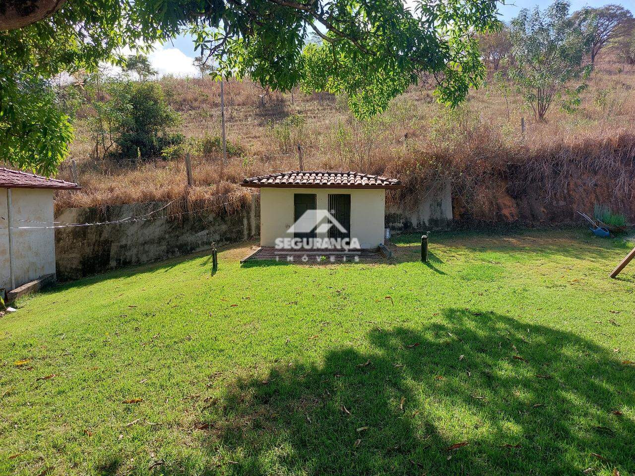 Sítio à venda no JACARANDÁ : CANIL 