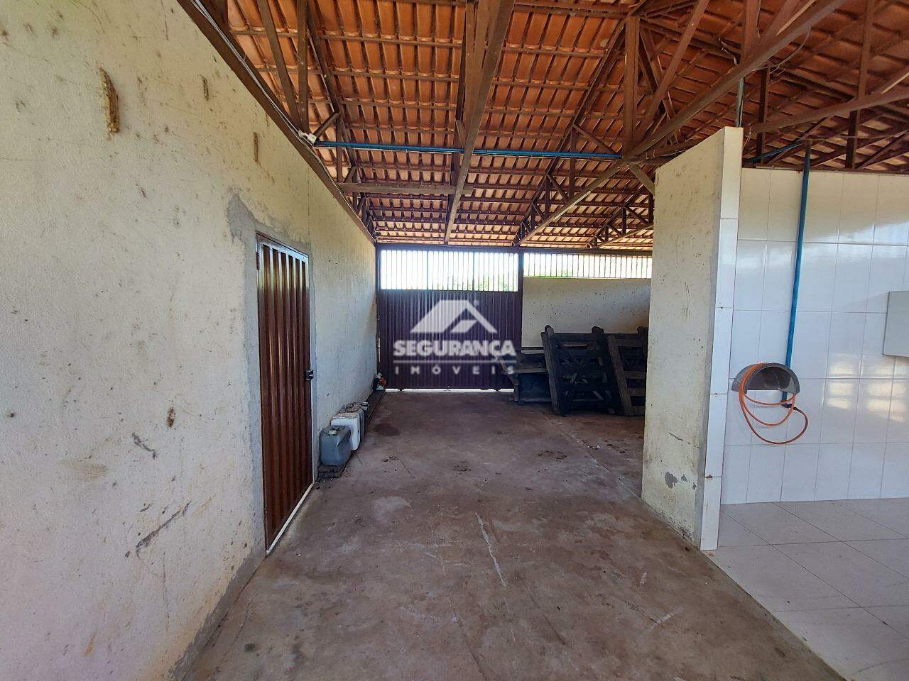 Sítio à venda no JACARANDÁ : CURRAL 