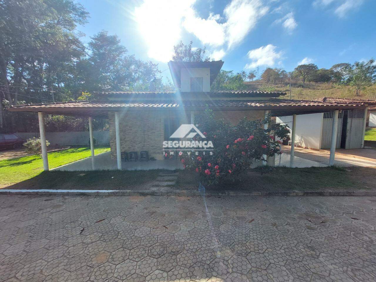 Sítio à venda no JACARANDÁ : CASA PRINCIPAL 