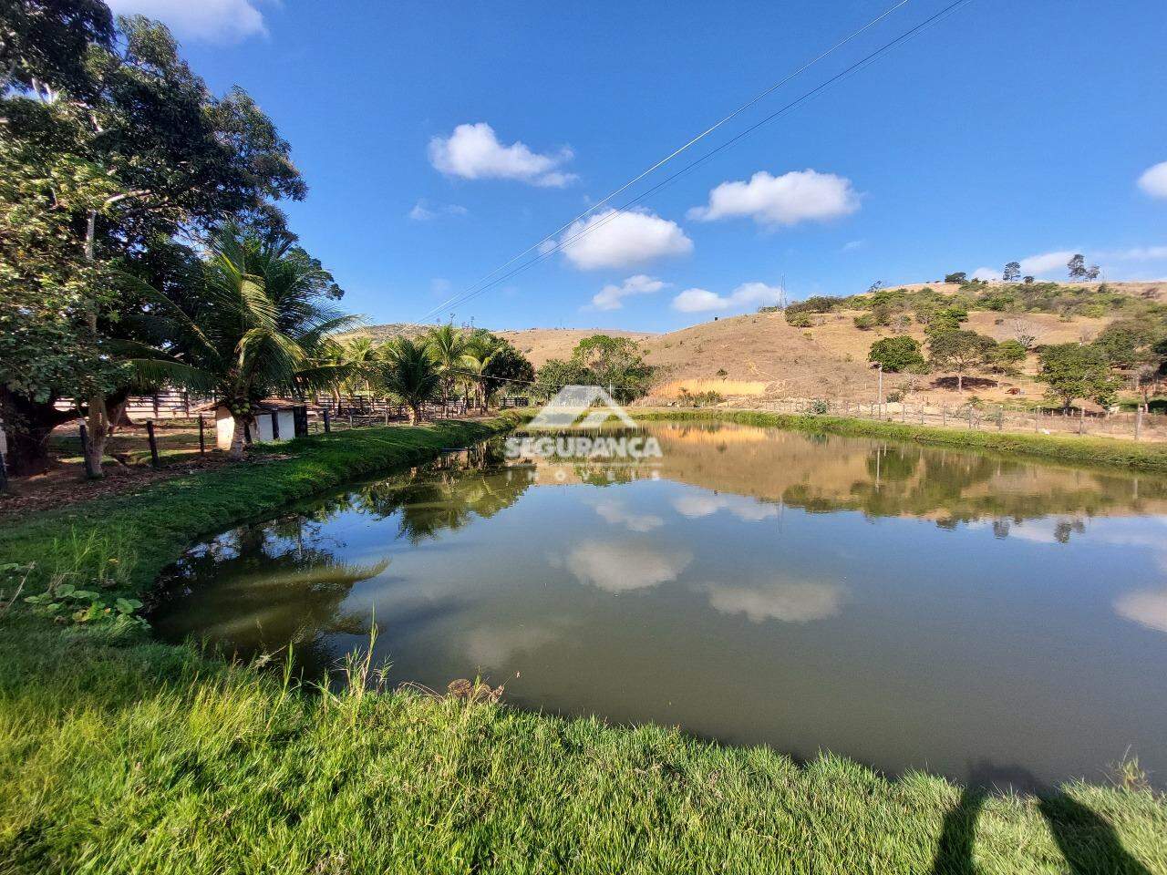 Sítio à venda no JACARANDÁ : LAGOA