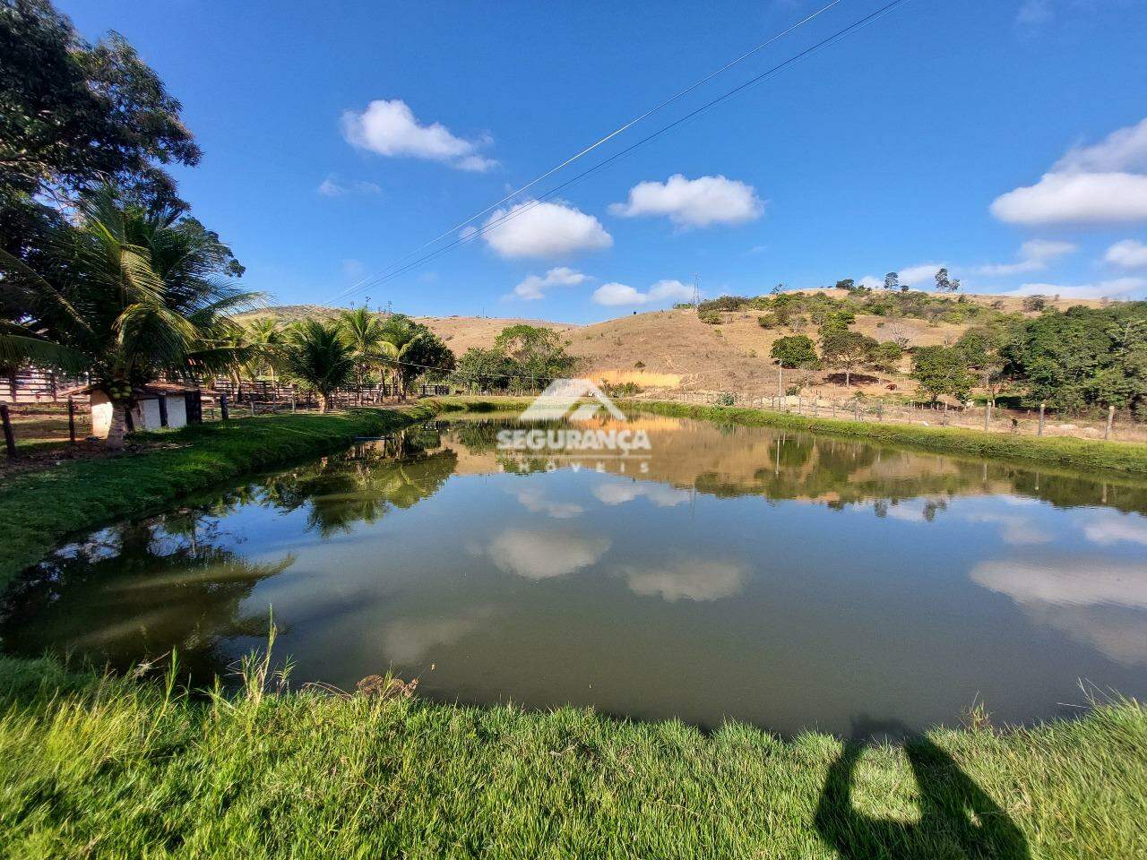 Sítio à venda no JACARANDÁ : LAGOA