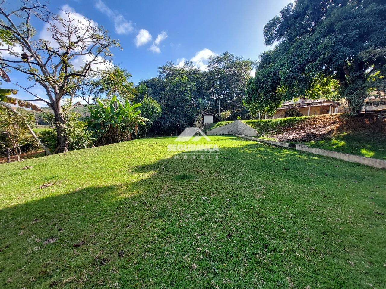 Sítio à venda no JACARANDÁ : CAMPO DE FUTEBOL