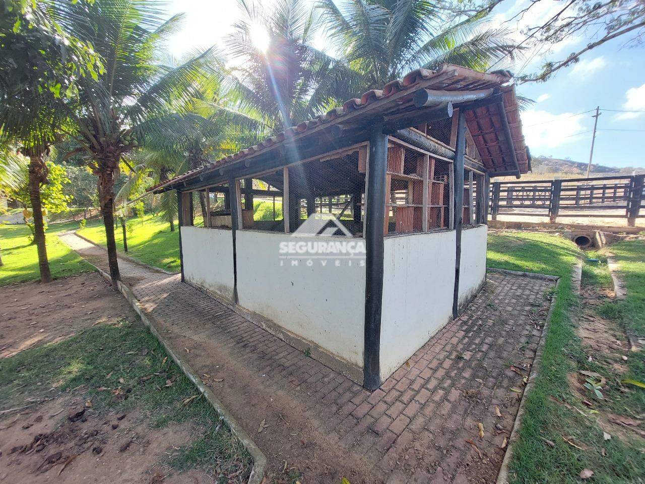 Sítio à venda no JACARANDÁ : GALINHEIRO 