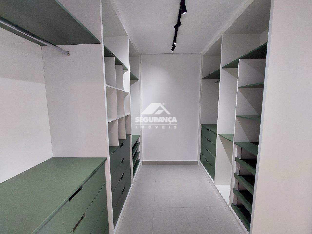 Apartamento à venda no LAGOA SANTA: CLOSET DA SUÍTE (3)