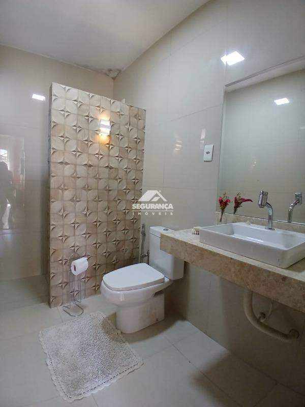 Casa à venda no GRA DUQUESA: