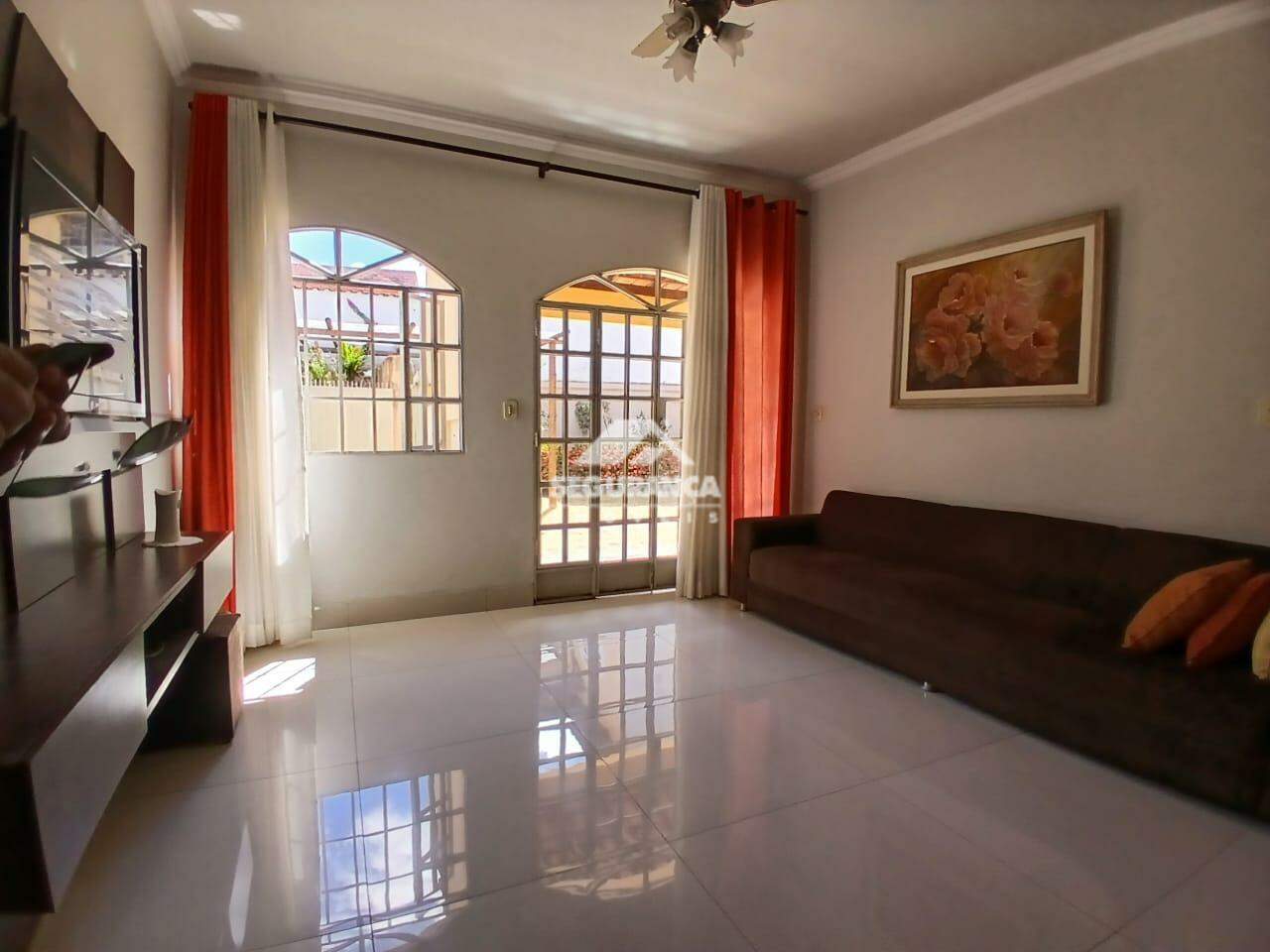 Casa à venda no GRA DUQUESA: