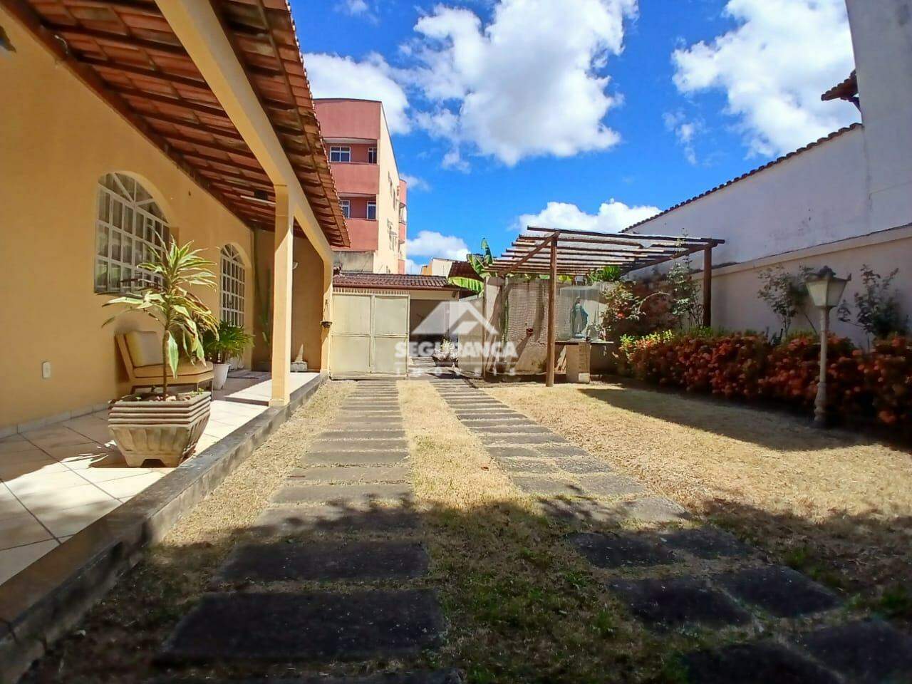 Casa à venda no GRA DUQUESA: