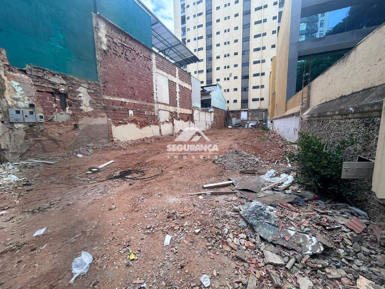 Lote para aluguel no Centro: LOTE