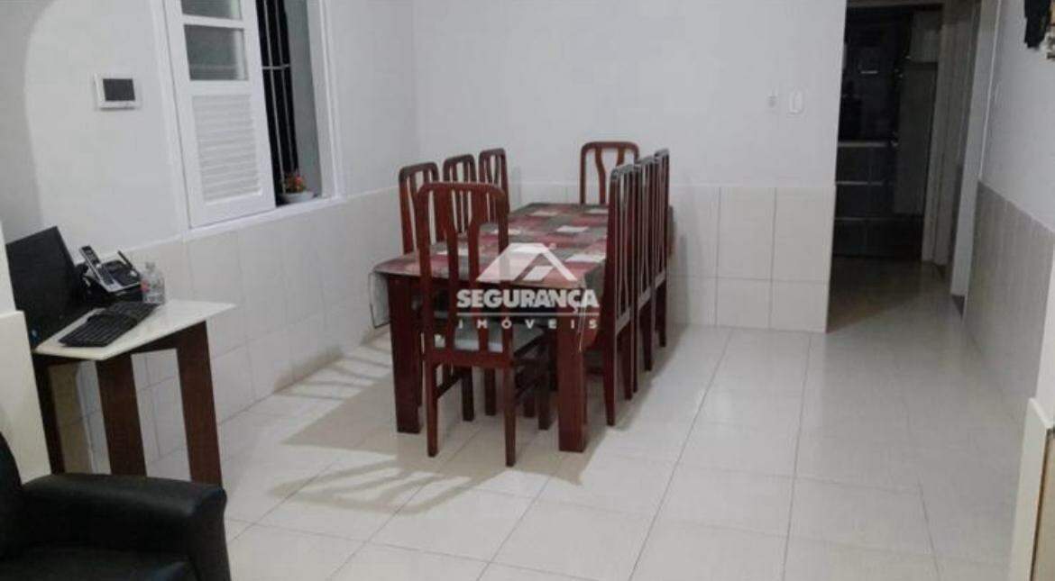 Casa à venda no Universitário: 