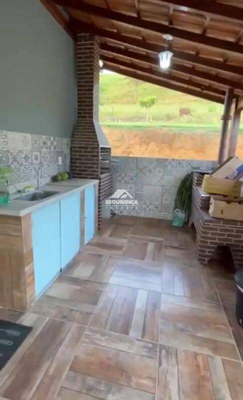 Sítio à venda no ZONA RURAL: 