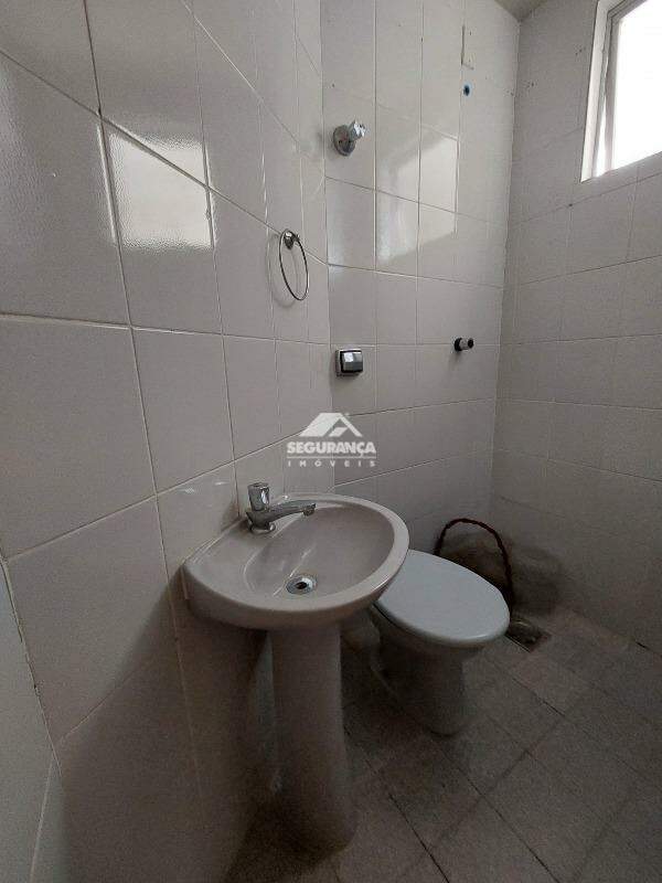 Apartamento para aluguel no Centro: BANHEIRO DA DCE