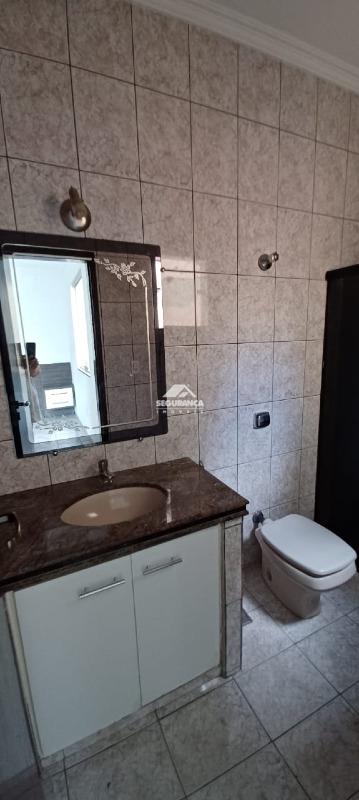 Casa à venda no GRA DUQUESA: 