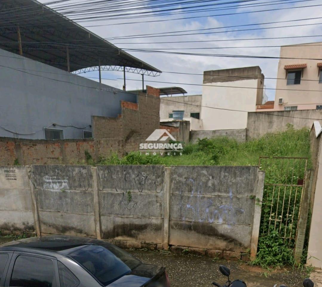 Lote à venda no Jardim Pérola: 