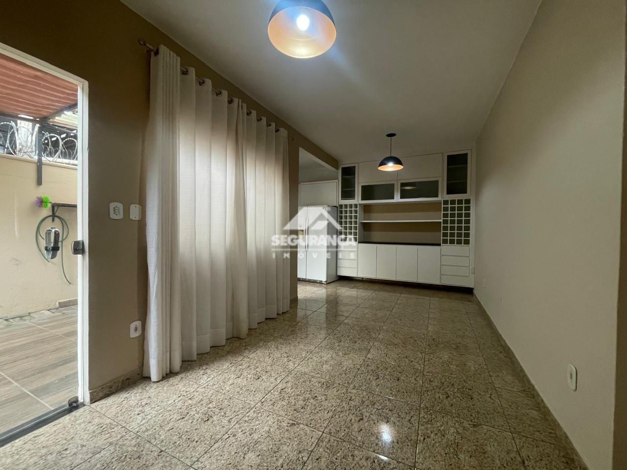 Casa à venda no SANTOS DUMONT: