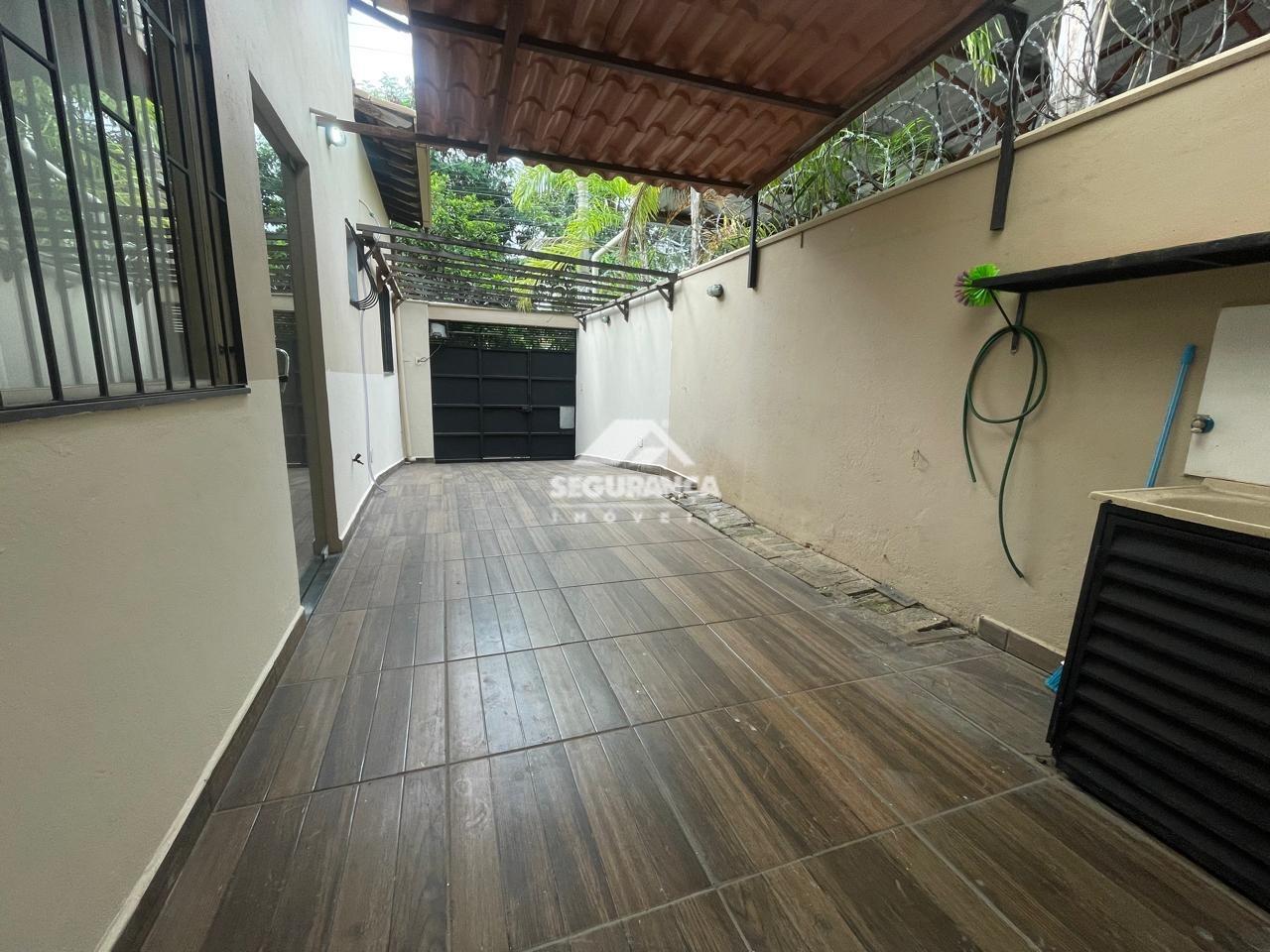 Casa à venda no SANTOS DUMONT: