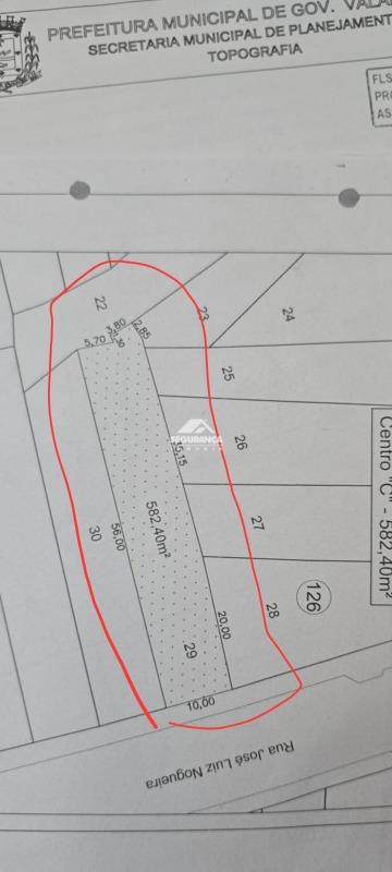 AREA à venda no Centro: 