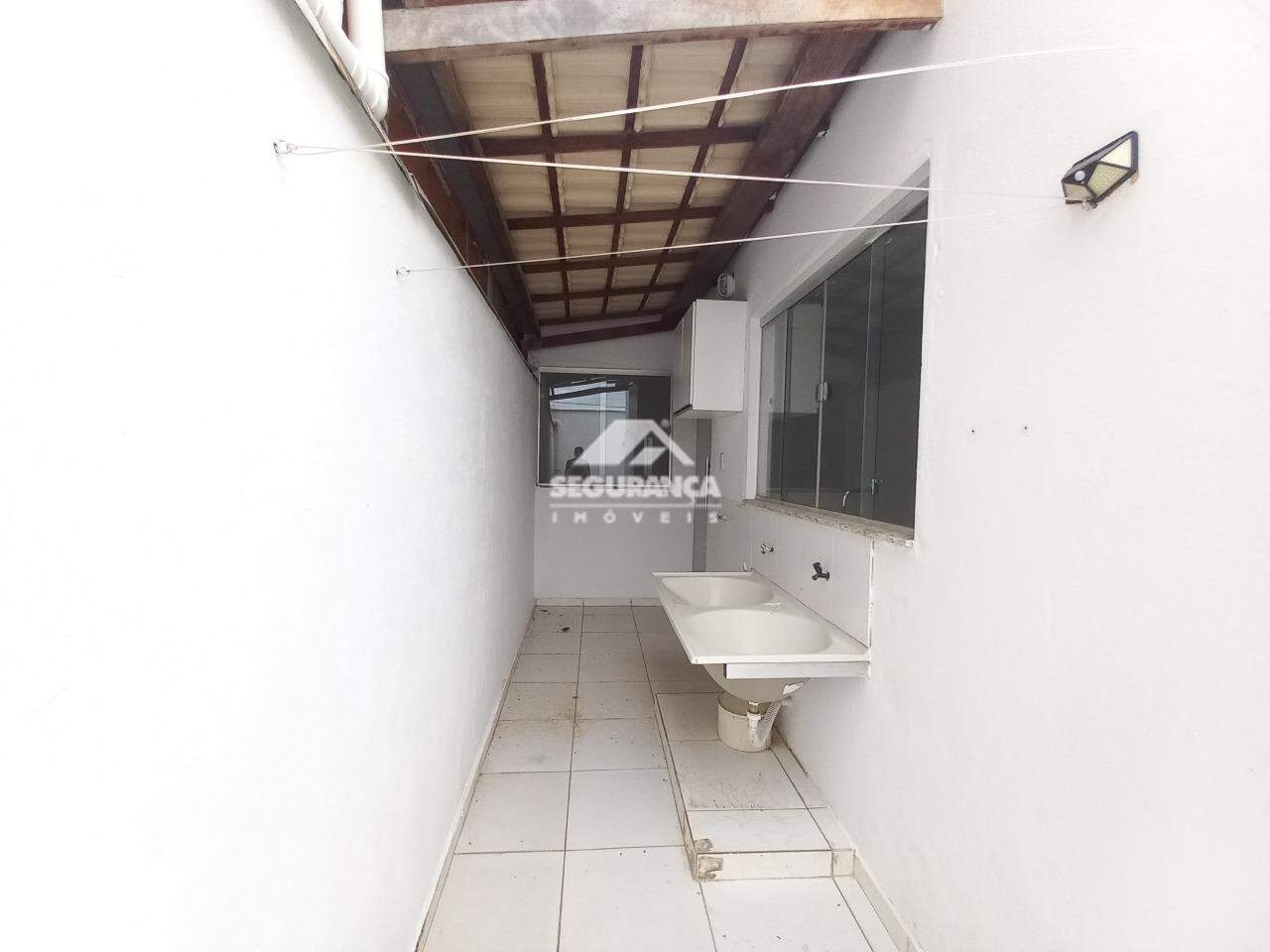 Casa para aluguel no CIDADE JARDIM: ÁREA DE SERVIÇO