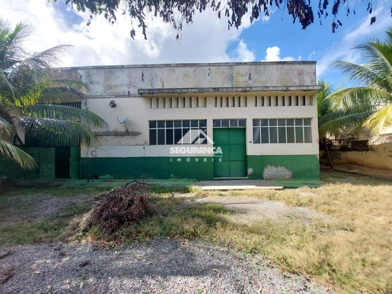 AREA à venda no VILA BRETAS: 