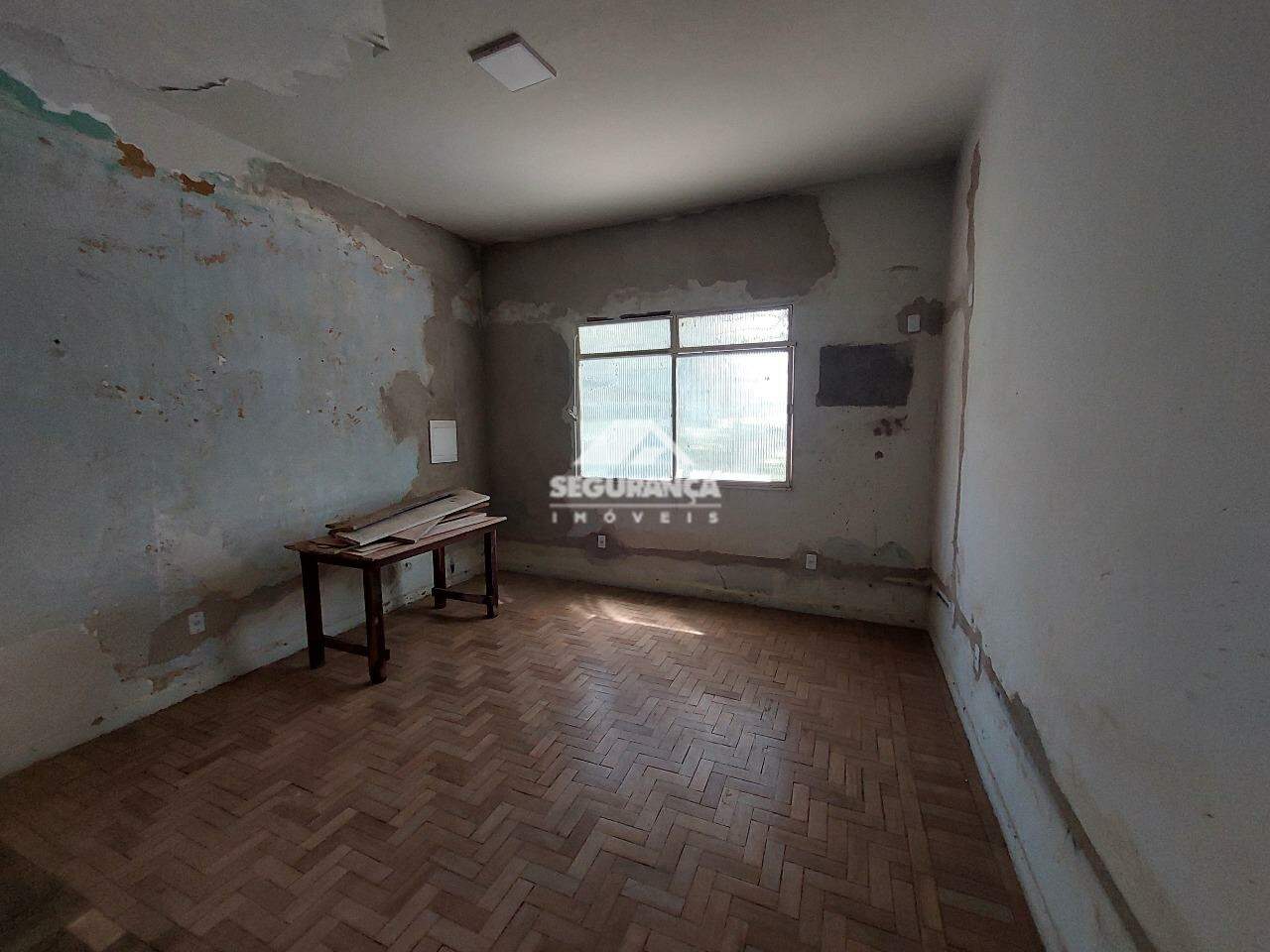 Casa comercial para aluguel no Centro: QUARTO (6)