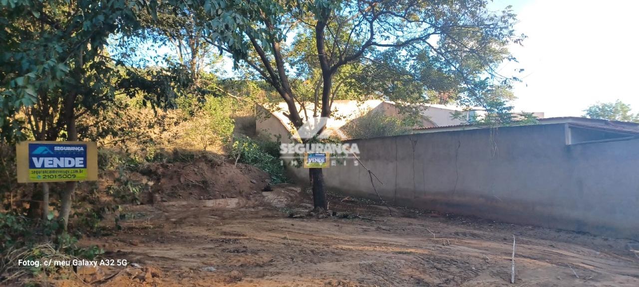 Lote à venda no Vilagge da Serra: 