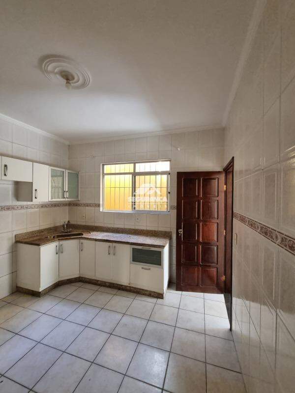 Casa à venda no MARIA EUGENIA: 