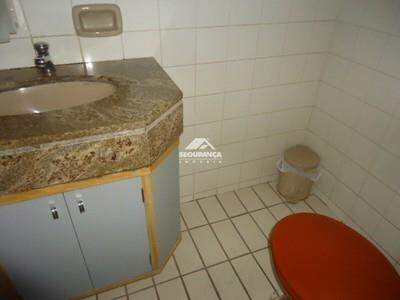 Sala à venda no Centro: 