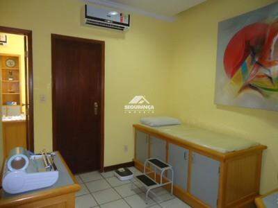 Sala à venda no Centro: 