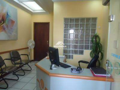 Sala à venda no Centro: 