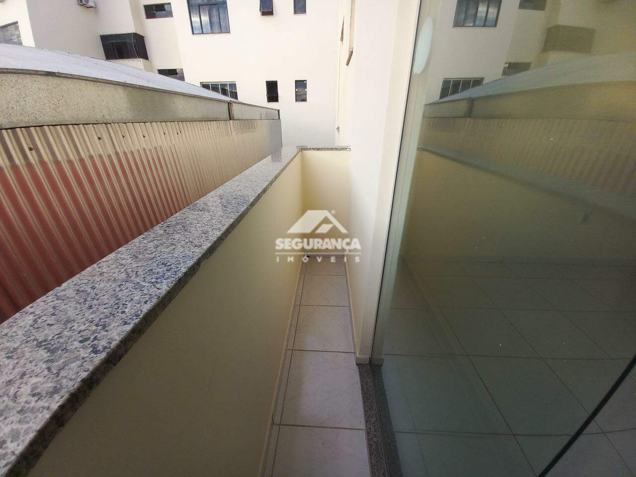 Apartamento para aluguel no GRA DUQUESA: SACADA SALA