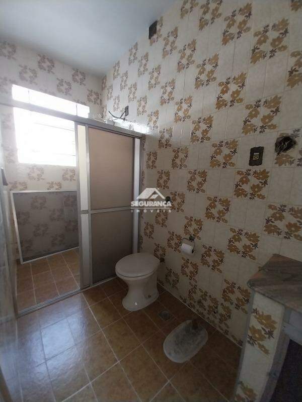 Casa comercial para aluguel no Centro: BANHEIRO SOCIAL (2)