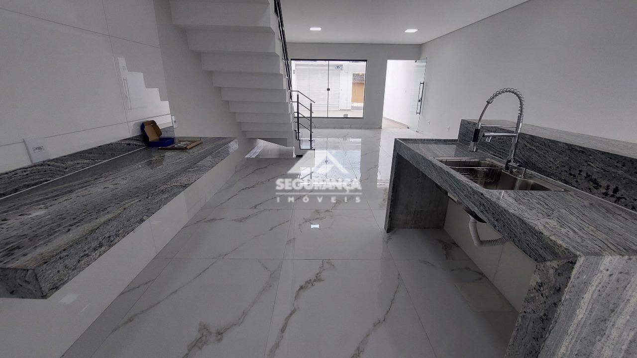 Casa para aluguel no Cidade Nova: COZINHA