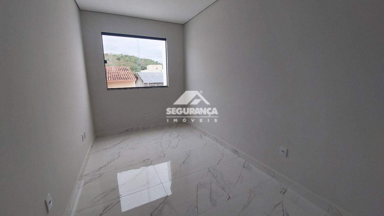Casa para aluguel no Cidade Nova: QUARTO (2)