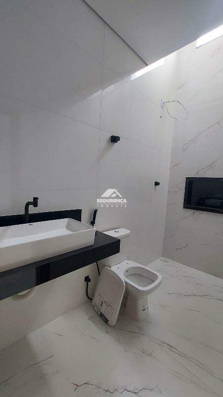 Casa para aluguel no Cidade Nova: BANHEIRO SOCIAL