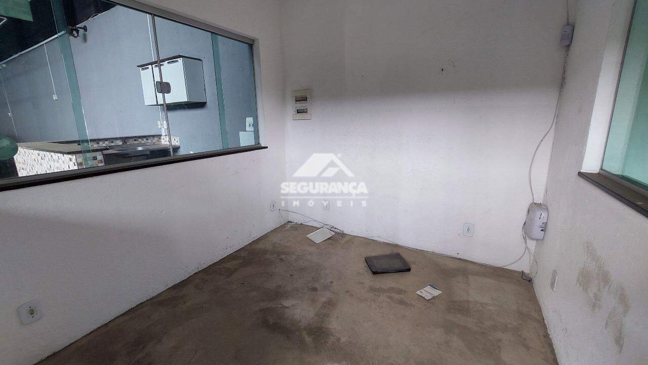 Galpão para aluguel no SANTA TEREZINHA: SALA (1)