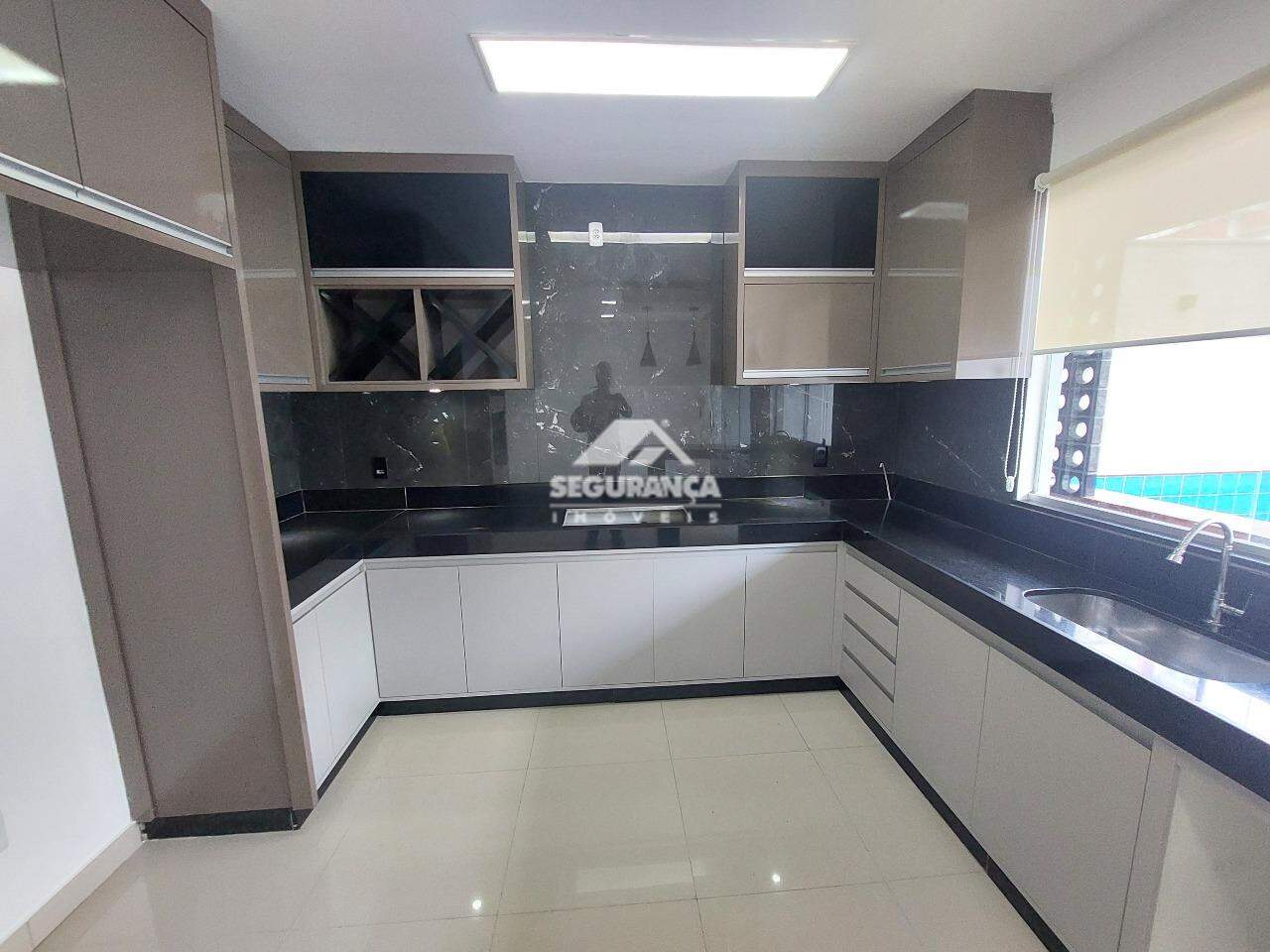 Casa à venda no BELVEDERE: COZINHA