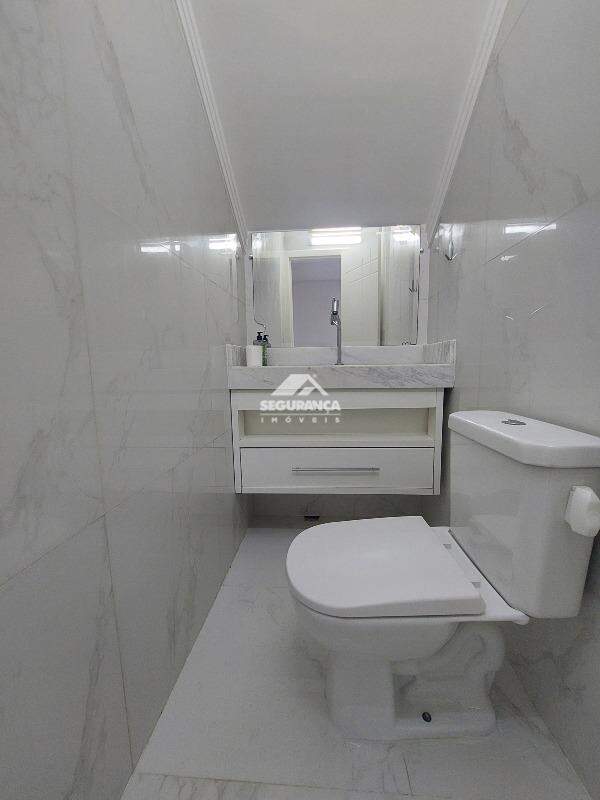 Casa à venda no BELVEDERE: LAVABO