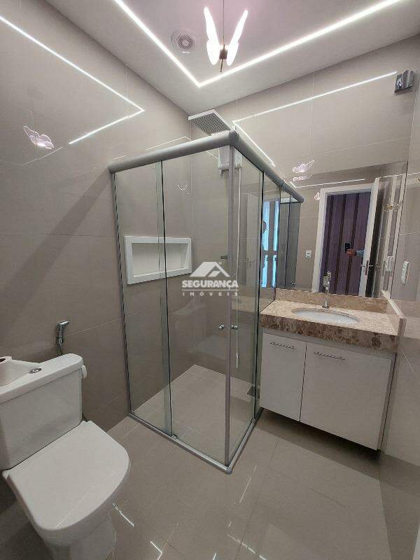 Casa à venda no BELVEDERE: BANHEIRO SOCIAL