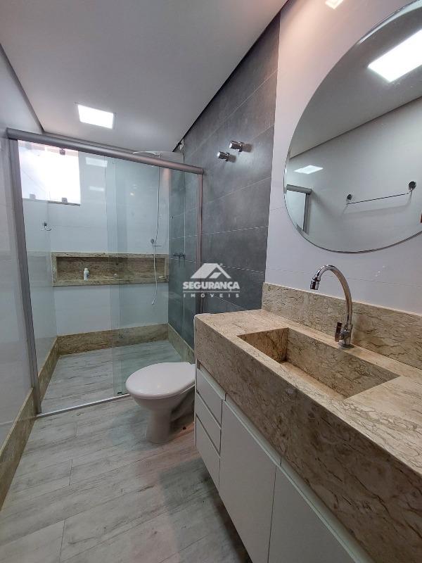 Apartamento para aluguel no Esplanada: BANHEIRO DA SUÍTE 