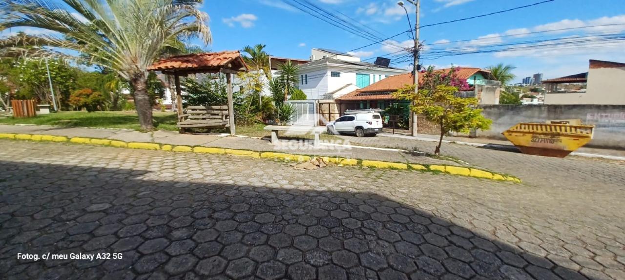 Lote à venda no GRA DUQUESA: 