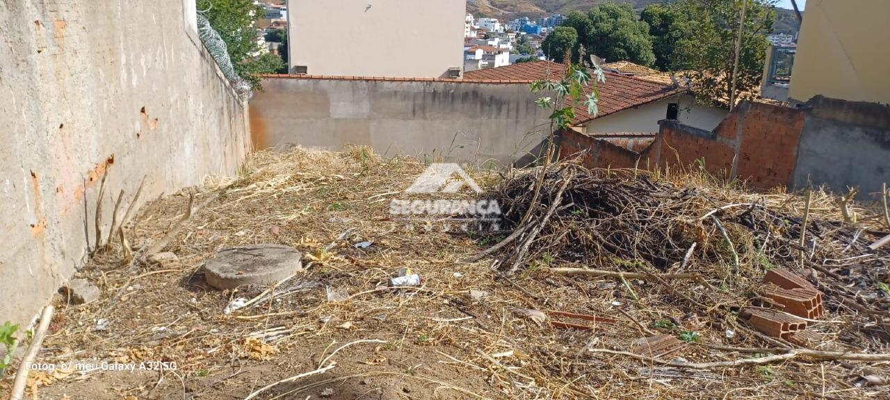 Lote à venda no GRA DUQUESA: 