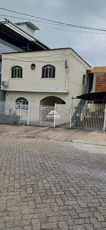 Casa à venda no VILA BRETAS: