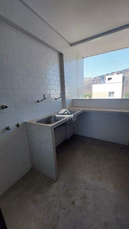 Apartamento para aluguel no Esplanada: ÁREA DE SERVIÇO